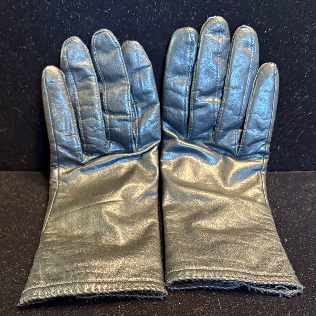 Classic Women's Black Leather Gloves